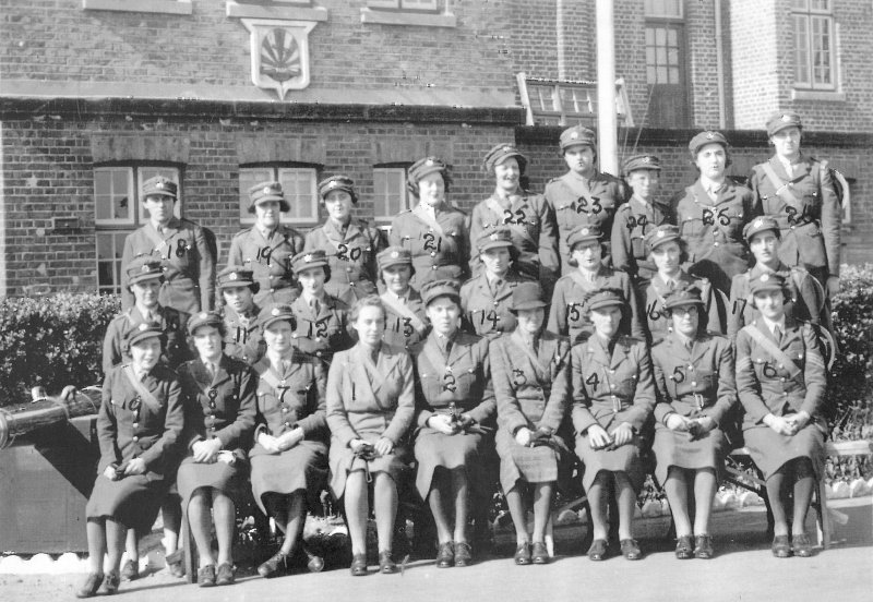 Some EAGs had yet to be issued with uniform. Taken in September 1940 (Mrs Orell)