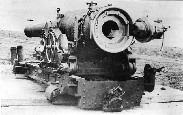 A 12in Breech Loading Gun of 43 tons. Taken on c1883 (Essex Record Office)