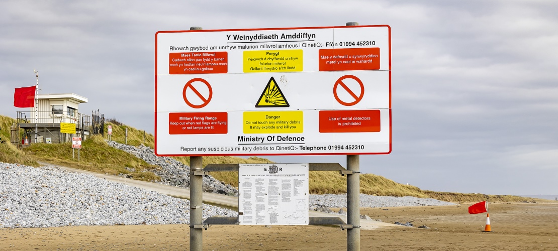 Warning sign on Pendine beach